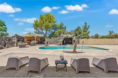 7592 Redwood Avenue, Hesperia, CA 92345 - Photo 62