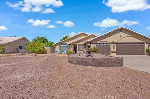 7592 Redwood Ave, Hesperia, CA 92345 - Photo 2