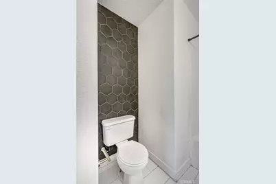 7592 Redwood Avenue, Hesperia, CA 92345 - Photo 28