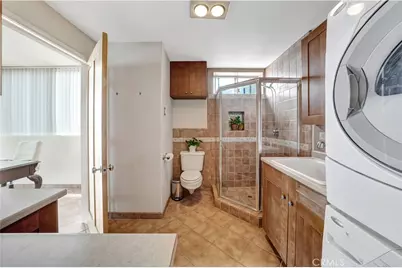 5400 E The Toledo #701, Long Beach, CA 90803 - Photo 32