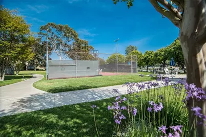 8777 Coral Springs Court #11H, Huntington Beach, CA 92646 - Photo 24