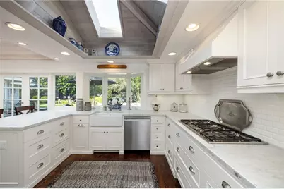 877 Sandcastle Drive, Corona del Mar, CA 92625 - Photo 16