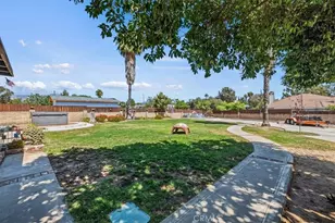 34407 Fairview Dr, Yucaipa, CA 92399 - Photo 32