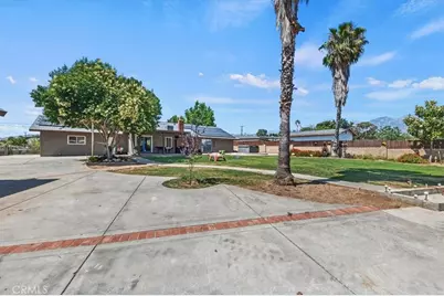 34407 Fairview Dr, Yucaipa, CA 92399 - Photo 38