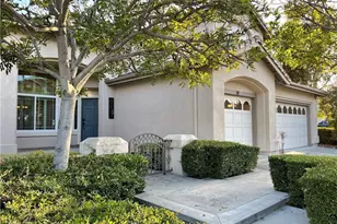 10 Tizmin, Lake Forest, CA 92610 - Photo 2