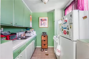 1288 W, Los Angeles, CA 90019 - Photo 10
