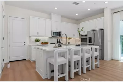121 Bosal, Irvine, CA 92618 - Photo 10