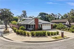 2730 Hartford, Fullerton, CA 92835 - Photo 2