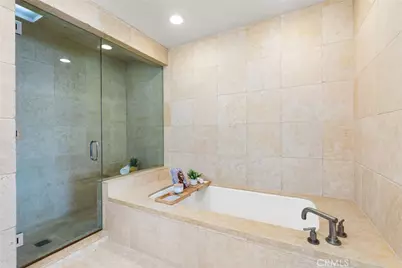 1554 E Oceanfront, Newport Beach, CA 92661 - Photo 34