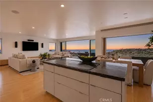 1554 E Oceanfront, Newport Beach, CA 92661 - Photo 4