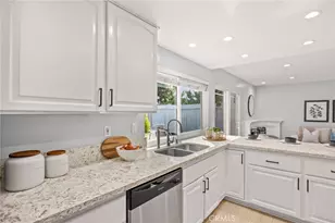 15 Bluecoat, Irvine, CA 92620 - Photo 8