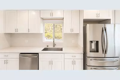 8428 Hollywood, West Hollywood, CA 90069 - Photo 28