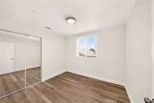 924 W 75th St, Los Angeles, CA 90044 - Photo 22