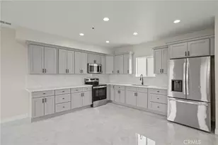 8423 Tamarind Ave, Fontana, CA 92335 - Photo 6