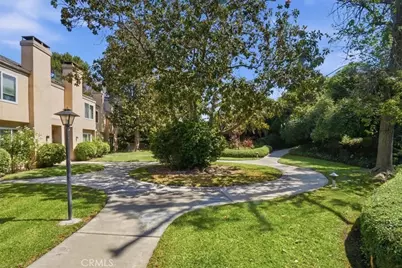 101 W Riverdale #9, Orange, CA 92865 - Photo 34