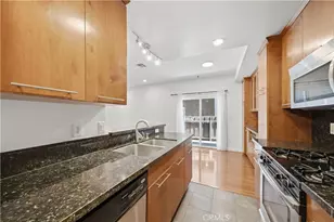 1554 N Hobart, Los Angeles, CA 90027 - Photo 16