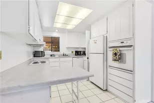 878 Via Mendoza, Laguna Woods, CA 92637 - Photo 8