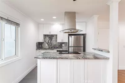 21662 Brookhurst #C, Huntington Beach, CA 92646 - Photo 8