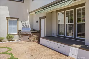 8 N Bayleaf, Irvine, CA 92620 - Photo 58