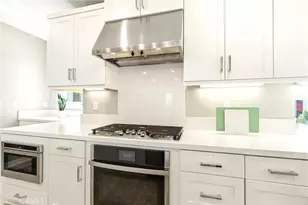 253 Waypoint, Tustin, CA 92782 - Photo 20