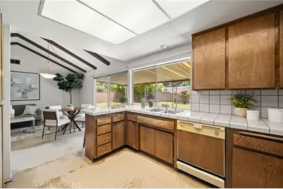 11414 Sylvanite Circle, Fountain Valley, CA 92708 - Photo 14