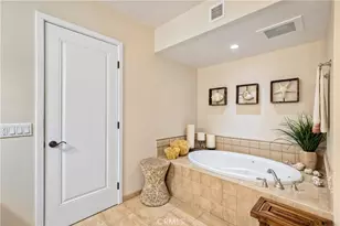 543 Laguna Dr, Carlsbad, CA 92008 - Photo 14