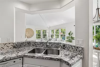169 Montana Del Lago Drive, Rancho Santa Margarita, CA 92688 - Photo 12