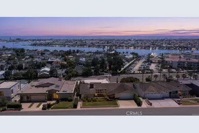 801 Kings, Newport Beach, CA 92663 - Photo 2