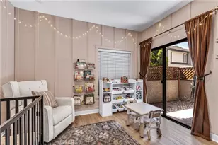 2542 W MacArthur Blvd, Santa Ana, CA 92704 - Photo 20
