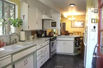 31705 Silver Spruce Drive, Running Springs, CA 92382 - Photo 6