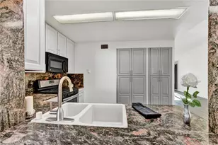 20852 Lancelot, Huntington Beach, CA 92646 - Photo 2