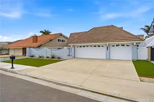 19151 Yacht Ln, Huntington Beach, CA 92646 - Photo 2