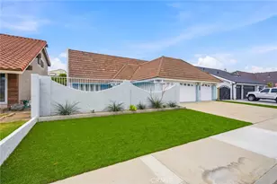 19151 Yacht Ln, Huntington Beach, CA 92646 - Photo 4