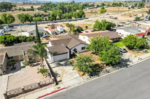527 W 10th, Perris, CA 92570 - Photo 12