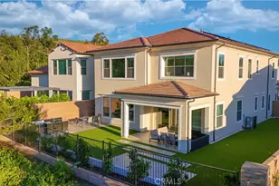 63 Longchamp, Irvine, CA 92602 - Photo 46