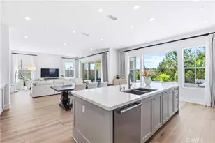 63 Longchamp, Irvine, CA 92602 - Photo 14