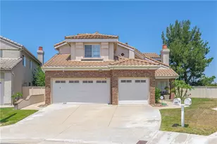 1011 S Mountcrest Ct, Anaheim, CA 92808 - Photo 4