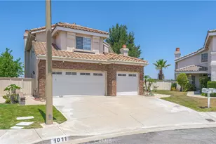 1011 S Mountcrest Ct, Anaheim, CA 92808 - Photo 1