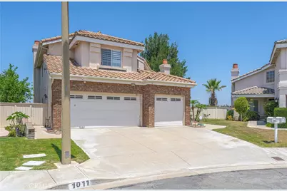 1011 S Mountcrest Court, Anaheim, CA 92808 - Photo 4