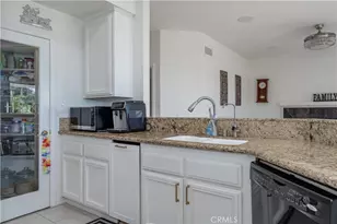 1011 S Mountcrest Ct, Anaheim, CA 92808 - Photo 12