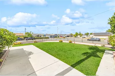 5921 Chinook Drive, Huntington Beach, CA 92647 - Photo 4