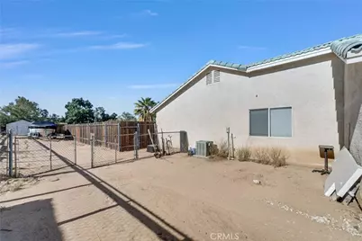 18822 Westlawn Street, Hesperia, CA 92345 - Photo 36