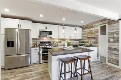 215 Wichita #406, Huntington Beach, CA 92648 - Photo 4