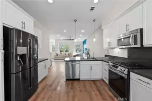 88 Renewal, Irvine, CA 92618 - Photo 16