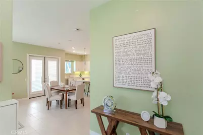 130 Waypoint, Tustin, CA 92782 - Photo 2