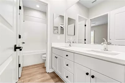 85 Kestrel, Irvine, CA 92618 - Photo 30