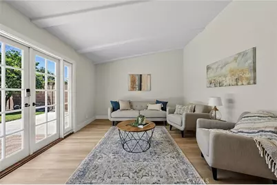19541 Hartsdale, Huntington Beach, CA 92646 - Photo 4