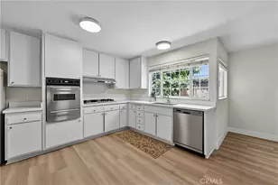 19541 Hartsdale, Huntington Beach, CA 92646 - Photo 8