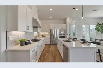 27404 Red Alder Lane, Valencia, CA 91381 - Photo 2
