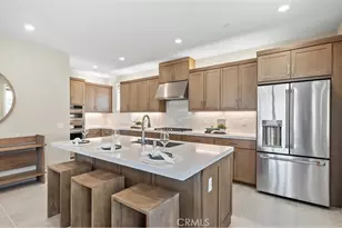 825 Sonia, Irvine, CA 92618 - Photo 2